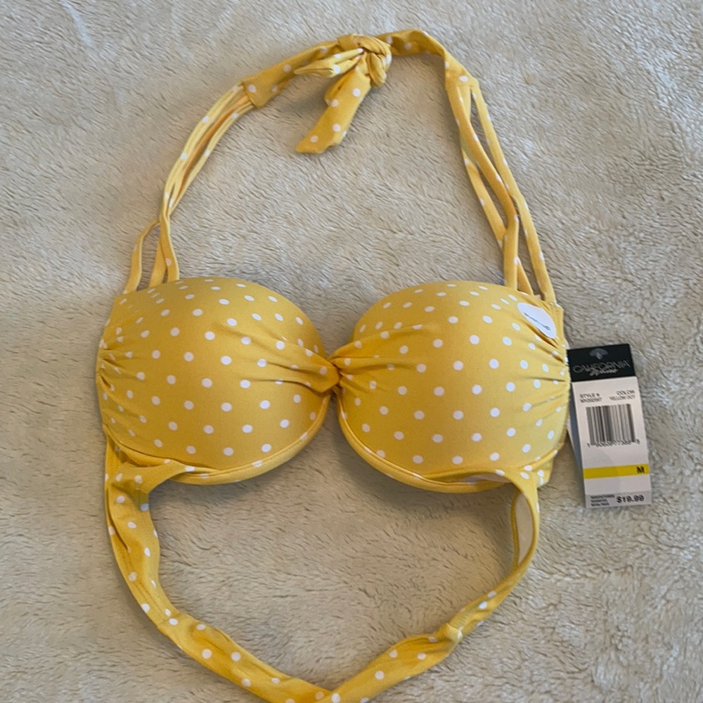 ❤️NEW!!!❤️ Yellow Dot Top Bathing Suit.